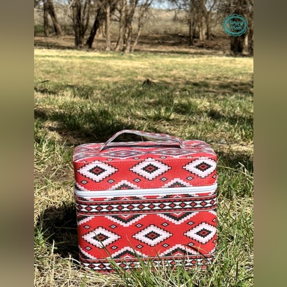 Sterling Kreek Handbags - THE POCAHONTAS MAKEUP BOX